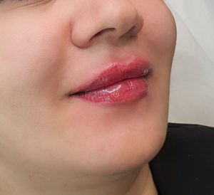 مینا نظری